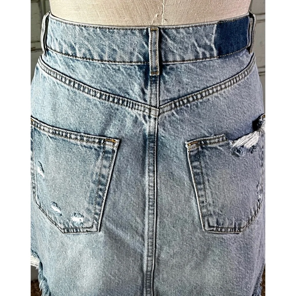 Anthropologie Pilcro Destroyed Denim Mini Skirt Size 0 - Picture 7 of 13